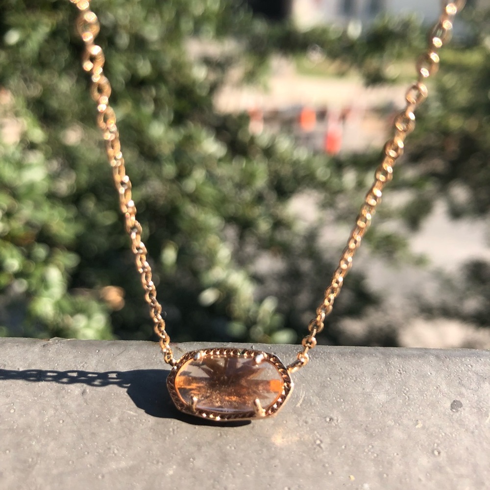 Gold Kendra Scott Necklace (worn once)